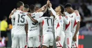 النني يساهم في هزيمة الجزيرة أمام النصر في الدوري الإماراتي وسط أداء متقلب للفريقين في المنافسة القوية